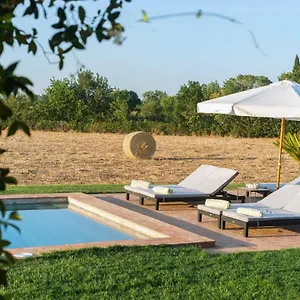 Casi House Bed & Breakfast Parlava