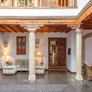 https://puerta-de-la-luna-baeza.es-andalucia.com