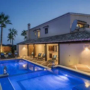Bed & Breakfast The By The House ***